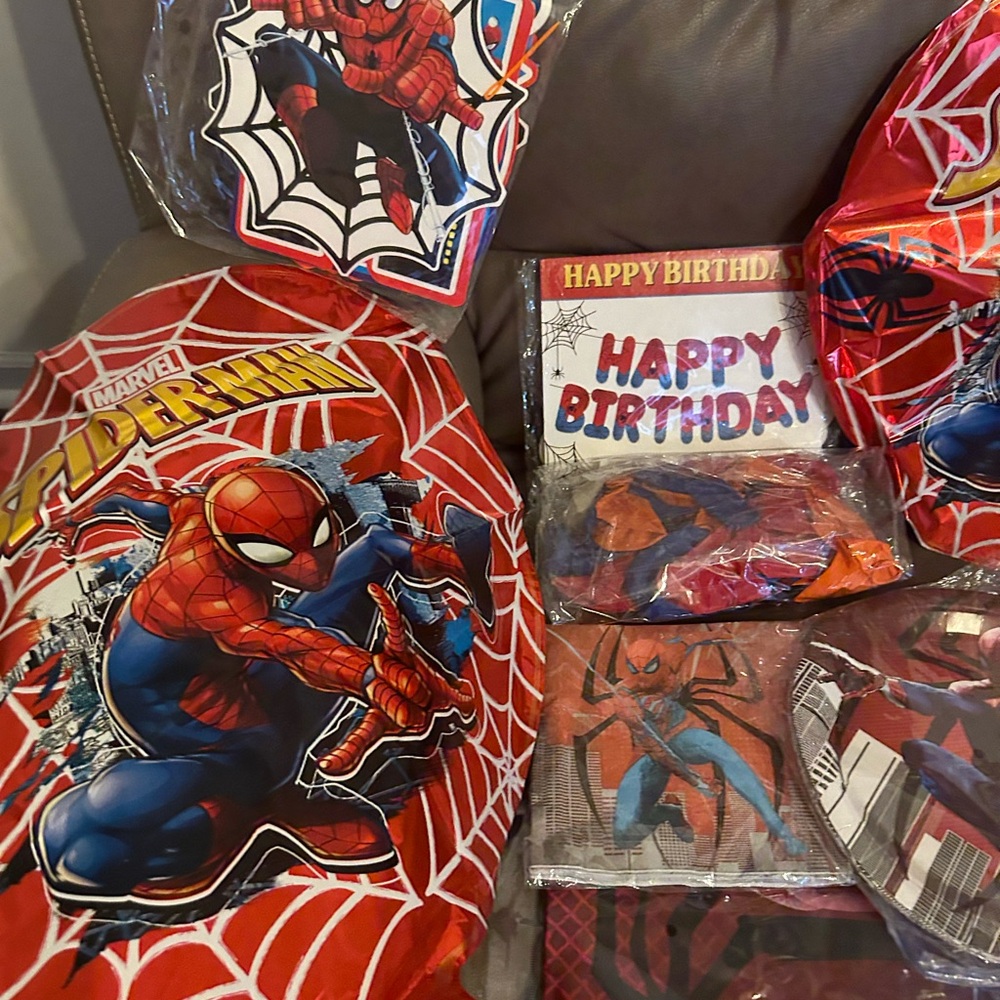 Marvel Spider-Man Birthday Decoration Set - Red and Blue